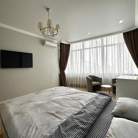 Gagarin Plaza Stylish Apartment โอเดสซา ภายนอก รูปภาพ