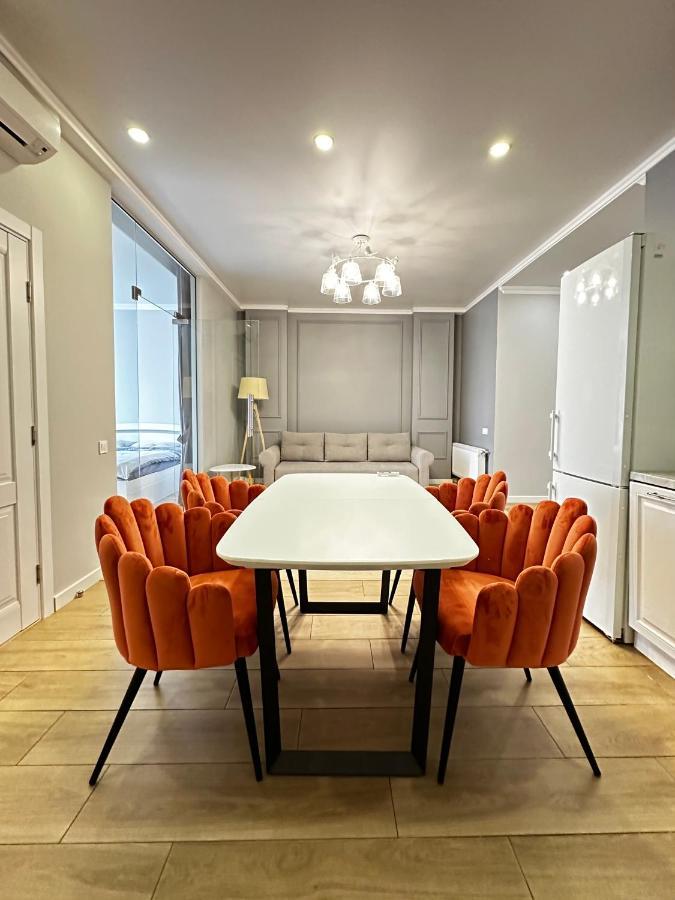 Gagarin Plaza Stylish Apartment โอเดสซา ภายนอก รูปภาพ