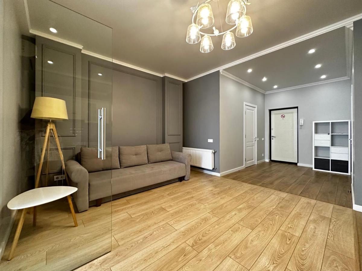 Gagarin Plaza Stylish Apartment โอเดสซา ภายนอก รูปภาพ