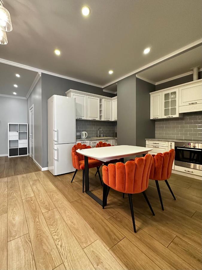 Gagarin Plaza Stylish Apartment โอเดสซา ภายนอก รูปภาพ