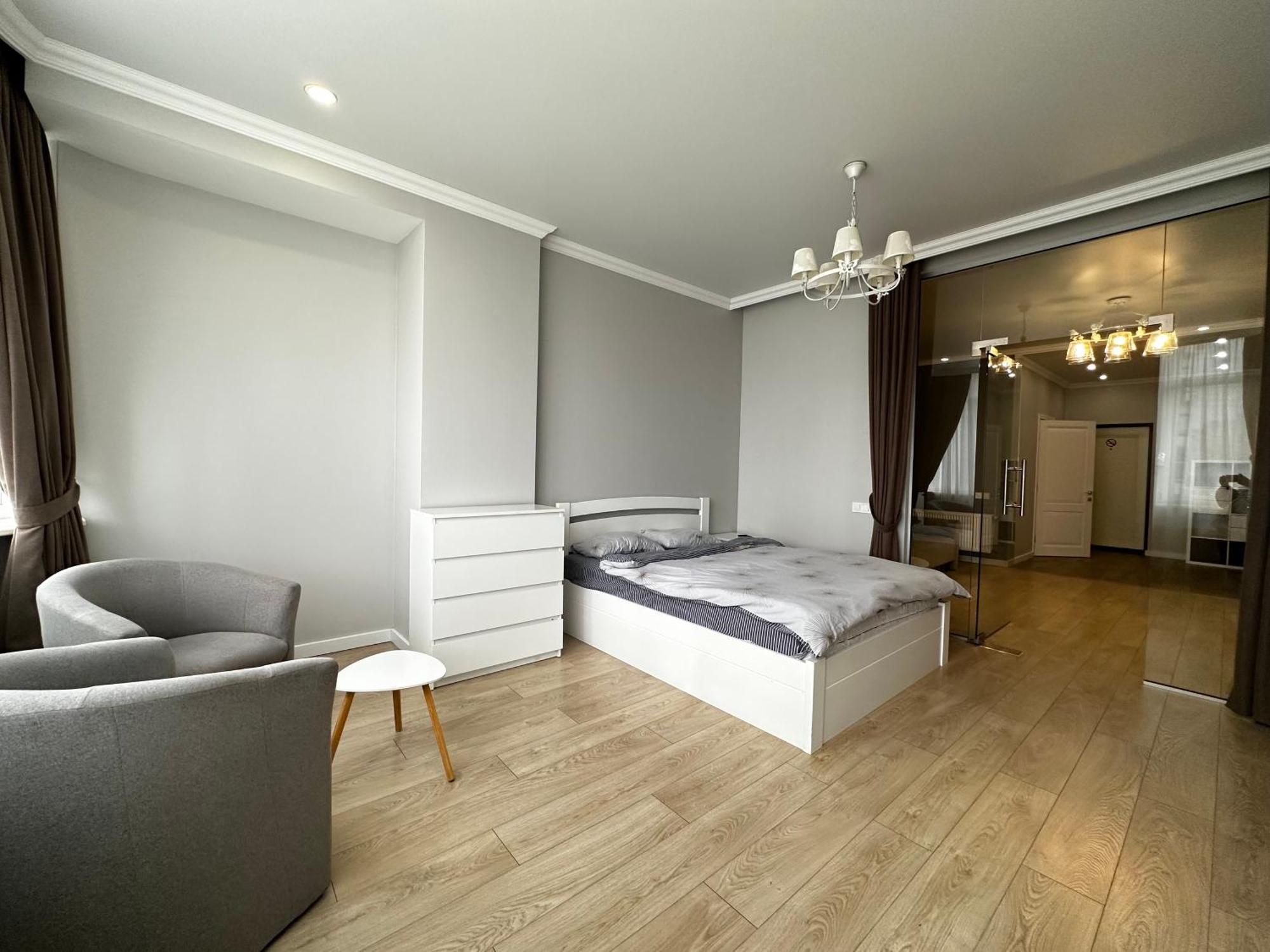 Gagarin Plaza Stylish Apartment โอเดสซา ภายนอก รูปภาพ